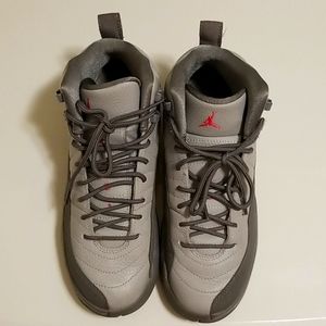 Wolf grey vivid pink Jordan 12